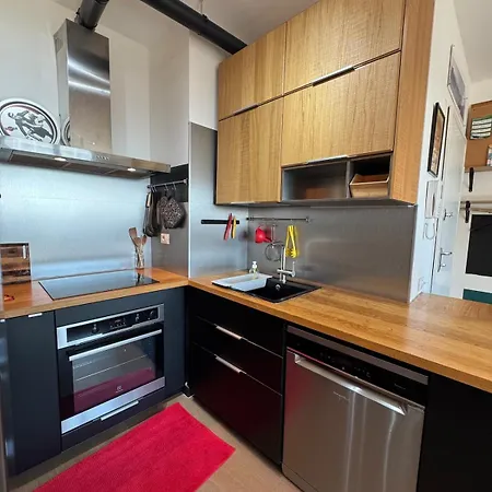 Tower Station - Escape - Fiera Apartament